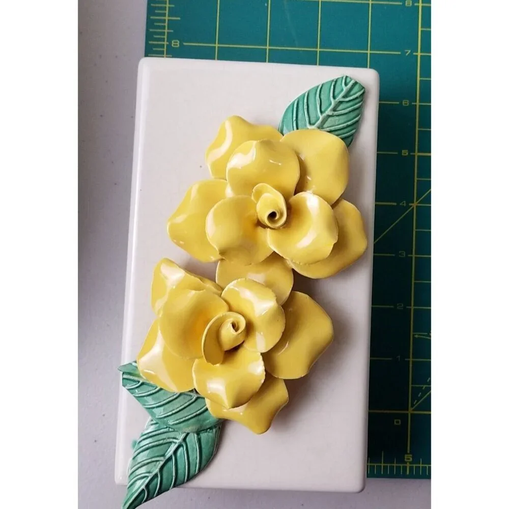Vintage Porcelain Vanity‎ yellow rose leaf Floral Trinket Jewelry Box Embossed